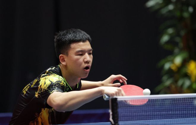 男子4X100米混合泳接力中立运动员B队夺金同