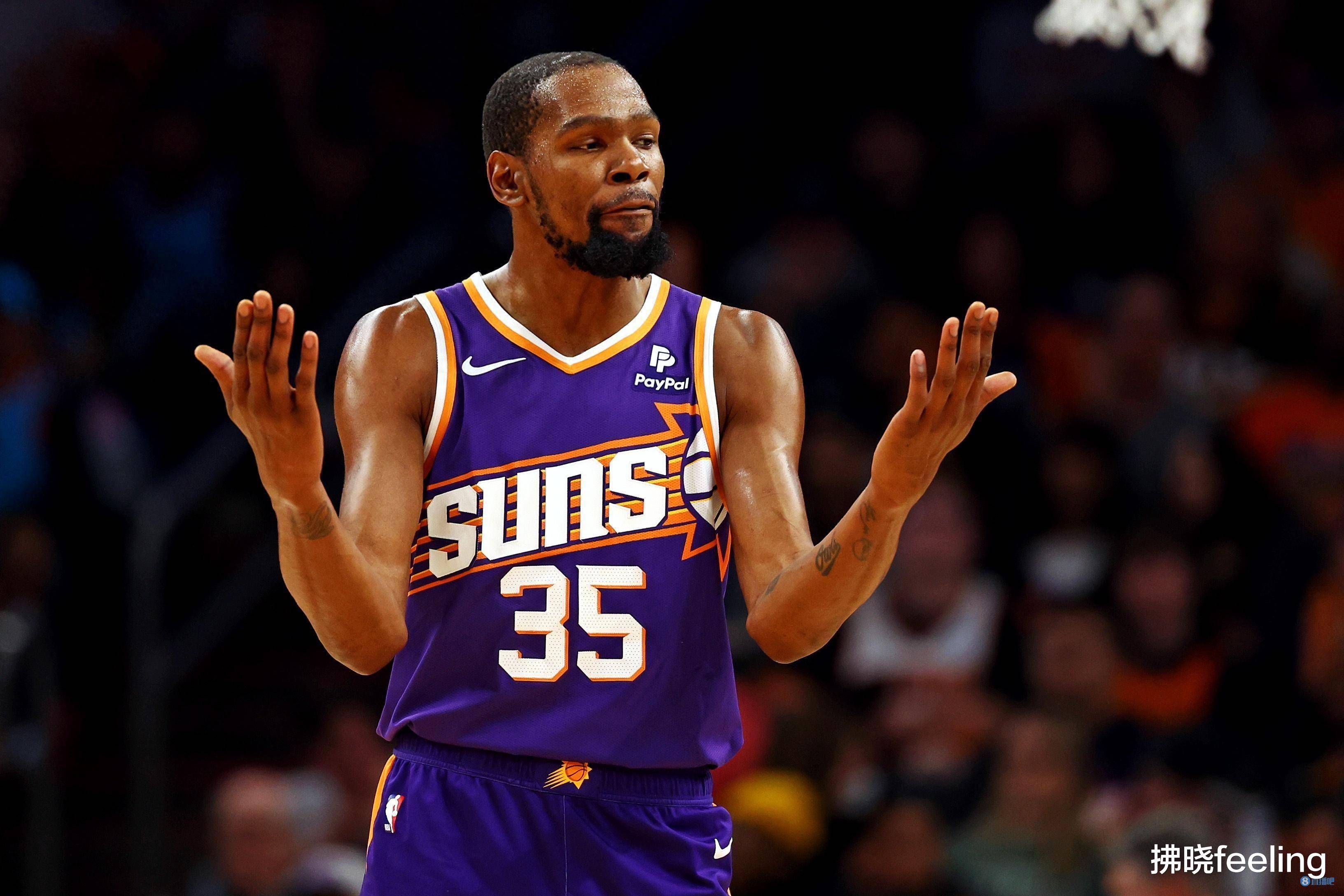 曼城后卫阿 曼城后卫阿