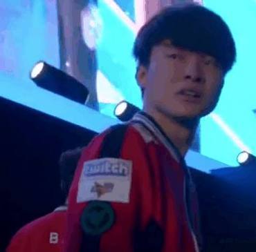 继续肩负着 继续肩负着