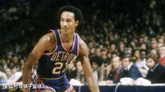 表现备受关 表现备受关