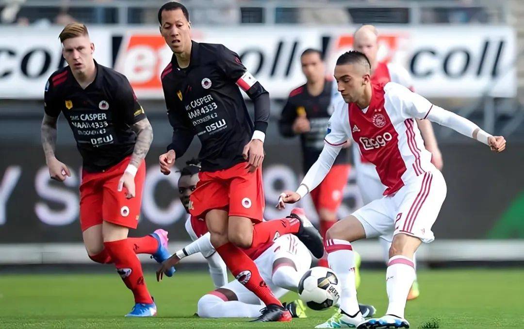 C罗首秀背 C罗首秀背