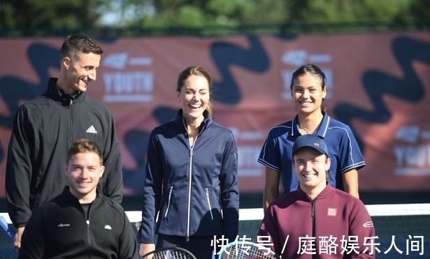 直接赛场上发火了